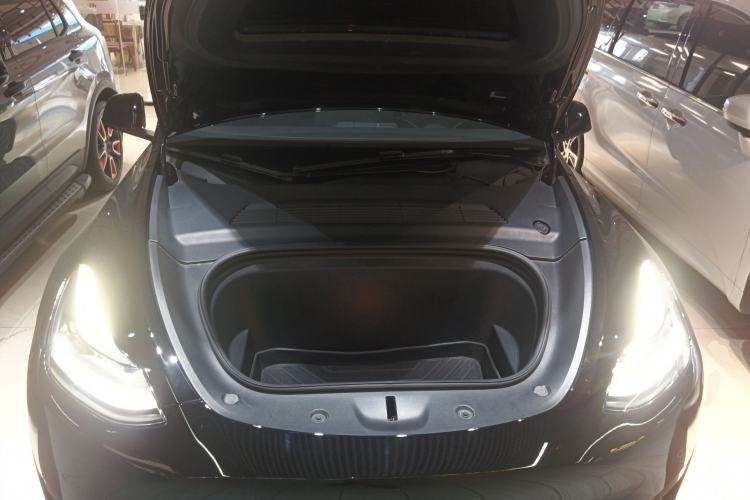 Used Tesla Model Y 2022 Rear-Wheel-Drive Version Engine Bay