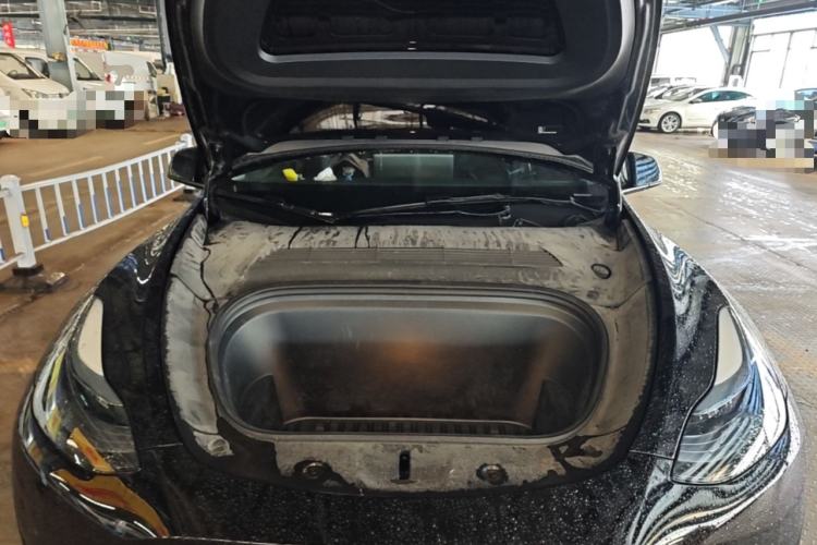Used Tesla Model Y 2022 Rear-Wheel-Drive Version Engine Bay