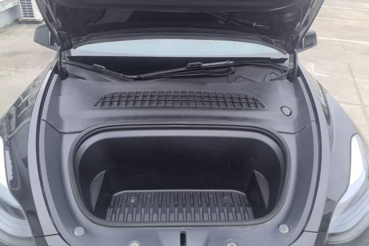 Used Tesla Model Y 2022 Revised Version Rear-Wheel Drive Engine Bay