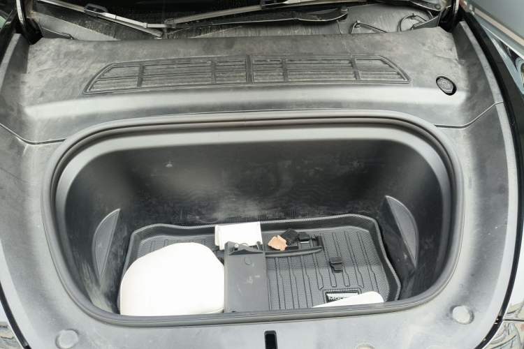 Used Tesla Model Y 2022 Revised Version Rear-Wheel Drive Engine Bay
