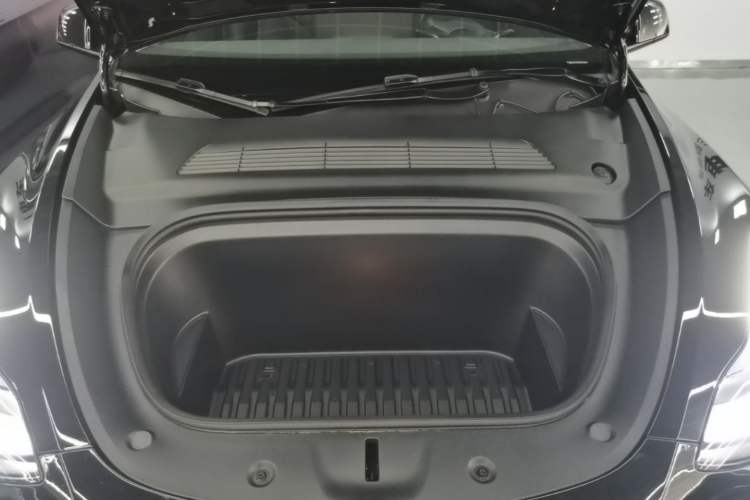 Used Tesla Model Y 2022 Revised Version Long-Range All-Wheel Drive Engine Bay