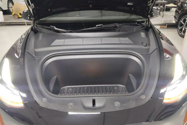 Used Tesla Model Y 2022 Revised Version Long-Range All-Wheel Drive Engine Bay