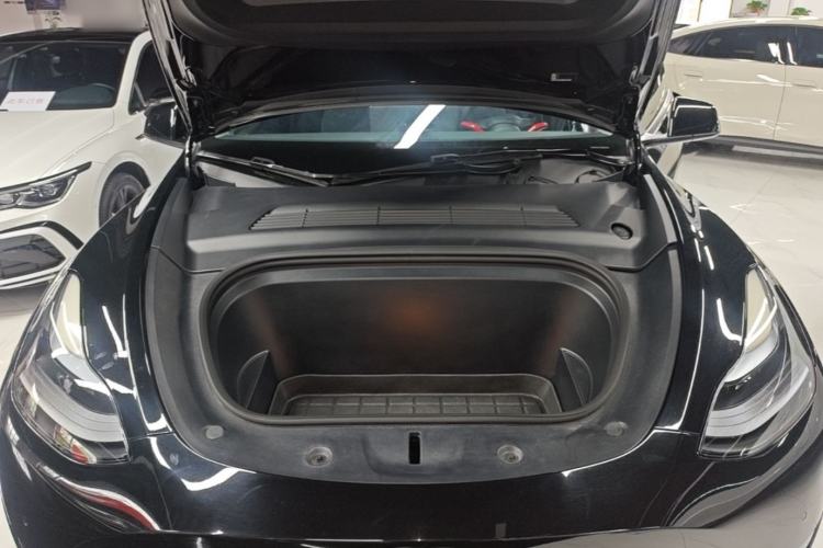 Used Tesla Model Y 2022 Rear-Wheel-Drive Version Engine Bay