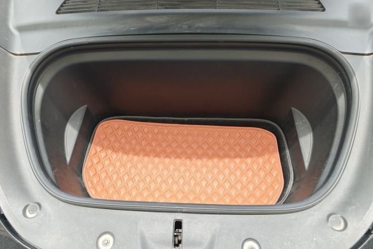 Used Tesla Model Y 2022 Rear-Wheel-Drive Version Engine Bay