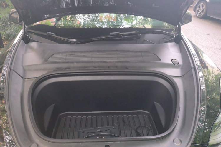 Used Tesla Model Y 2022 Revised Version Rear-Wheel Drive Engine Bay