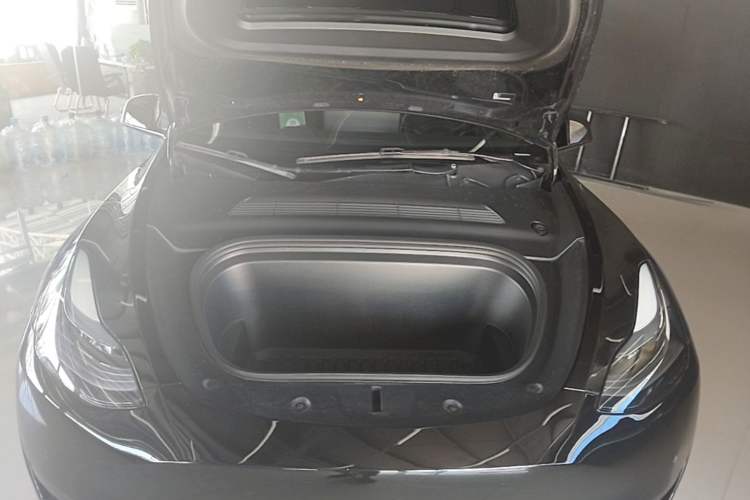 Used Tesla Model Y 2022 Revised Version Rear-Wheel Drive Engine Bay