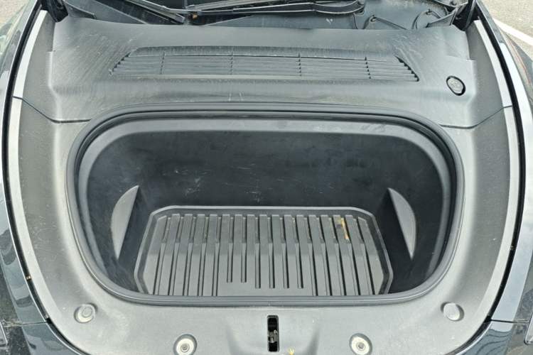 Used Tesla Model Y 2022 Long-Range All-Wheel-Drive Version Engine Bay