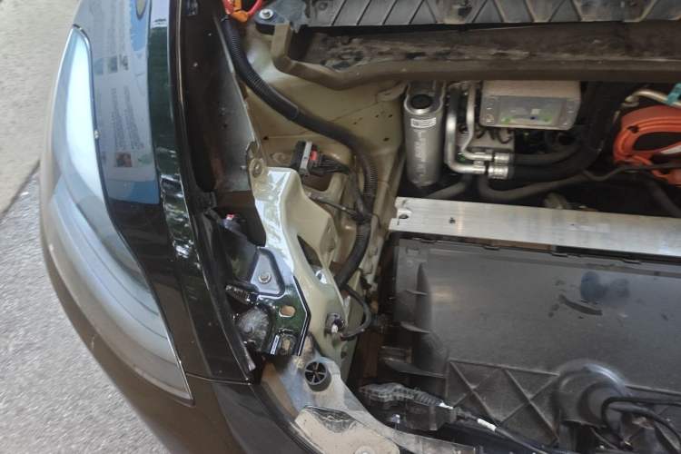 Used Tesla Model Y 2022 Revised Version Rear-Wheel Drive Engine Bay Right