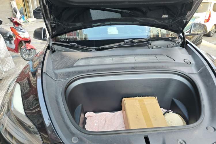 Used Tesla Model Y 2022 Long-Range All-Wheel-Drive Version Engine Bay Right