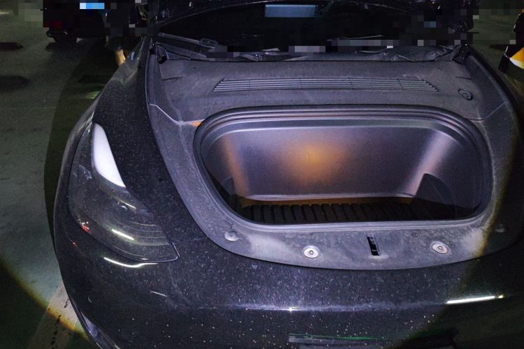 Used Tesla Model Y 2022 Rear-Wheel-Drive Version Engine Bay Right