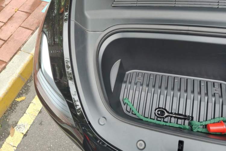 Used Tesla Model Y 2022 Performance High-Performance All-Wheel-Drive Version Engine Bay Right