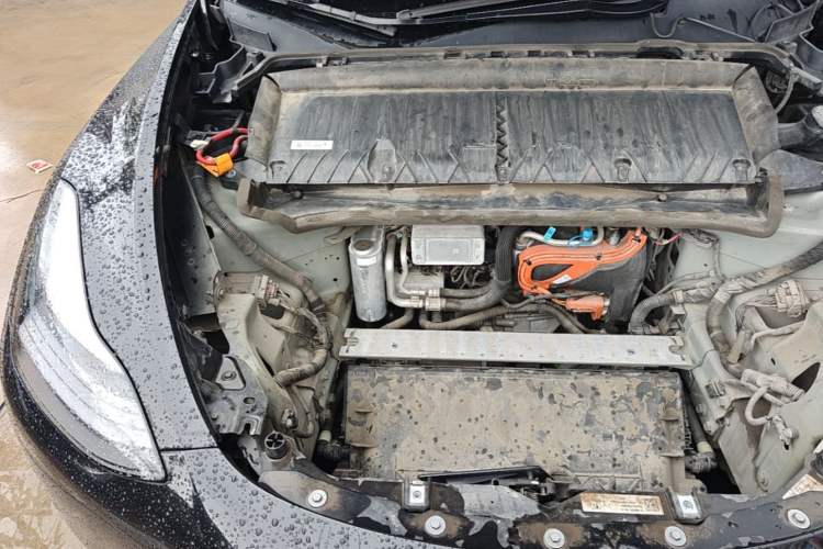 Used Tesla Model Y 2022 Long-Range All-Wheel-Drive Version Engine Bay Right