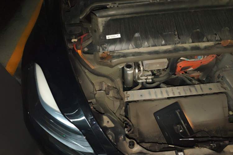 Used Tesla Model Y 2022 Revised Version Rear-Wheel Drive Engine Bay Right