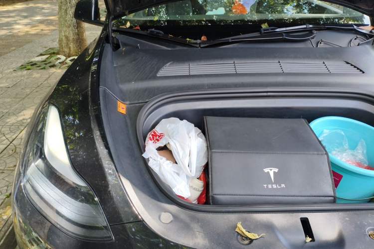 Used Tesla Model Y 2022 Long-Range All-Wheel-Drive Version Engine Bay Right