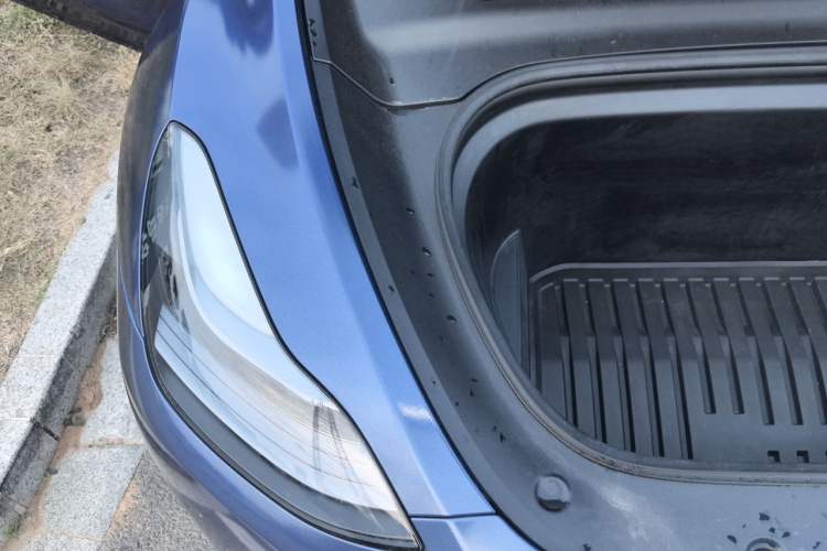 Used Tesla Model Y 2022 Rear-Wheel-Drive Version Engine Bay Right