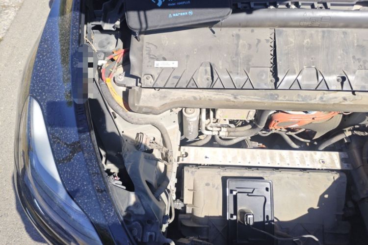 Used Tesla Model Y 2022 Rear-Wheel-Drive Version Engine Bay Right