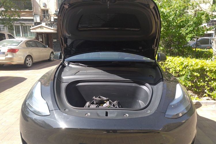 Used Tesla Model Y 2022 Rear-Wheel-Drive Version Engine Bay