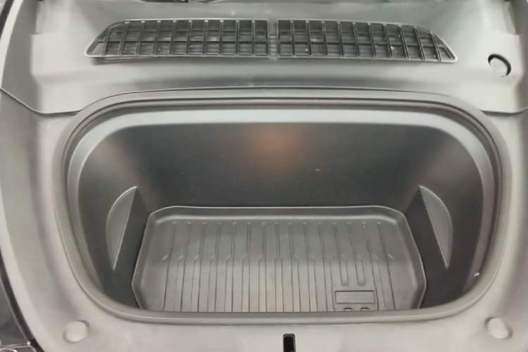 Used Tesla Model Y 2022 Revised Version Rear-Wheel Drive Engine Bay