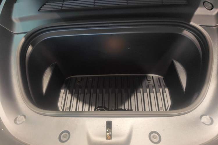 Used Tesla Model Y 2022 Revised Version Rear-Wheel Drive Engine Bay