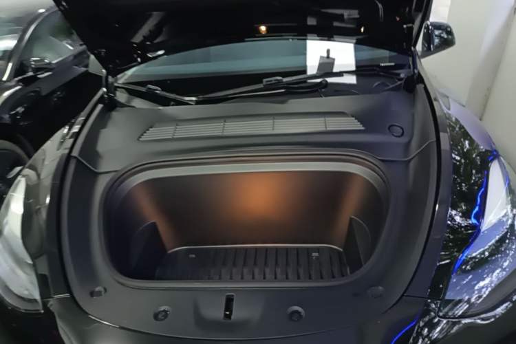 Used Tesla Model Y 2022 Revised Version Rear-Wheel Drive Engine Bay