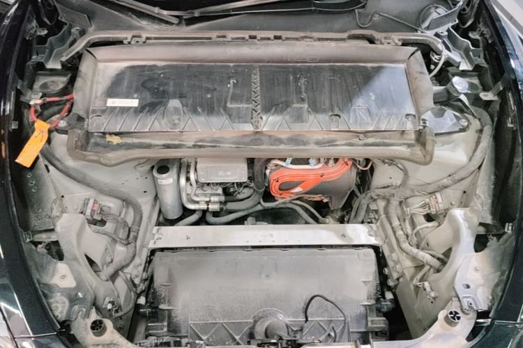 Used Tesla Model Y 2022 Rear-Wheel-Drive Version Engine Bay