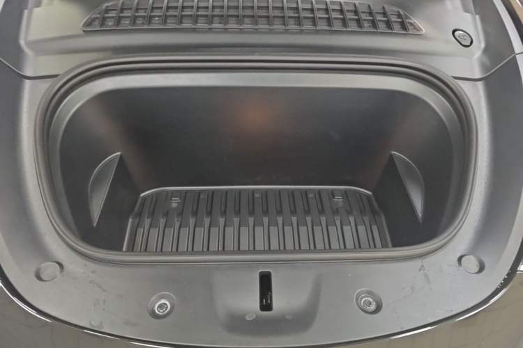 Used Tesla Model Y 2022 Revised Version Rear-Wheel Drive Engine Bay