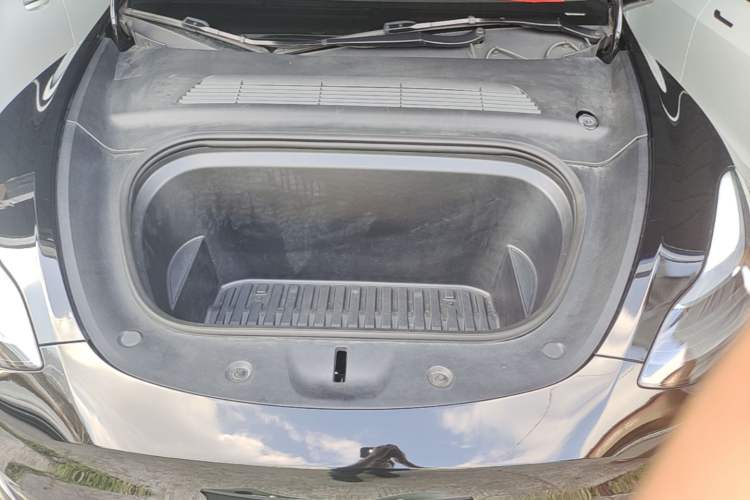 Used Tesla Model Y 2022 Revised Version Rear-Wheel Drive Engine Bay