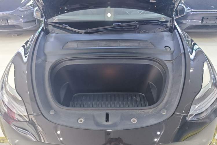 Used Tesla Model Y 2022 Long-Range All-Wheel-Drive Version Engine Bay