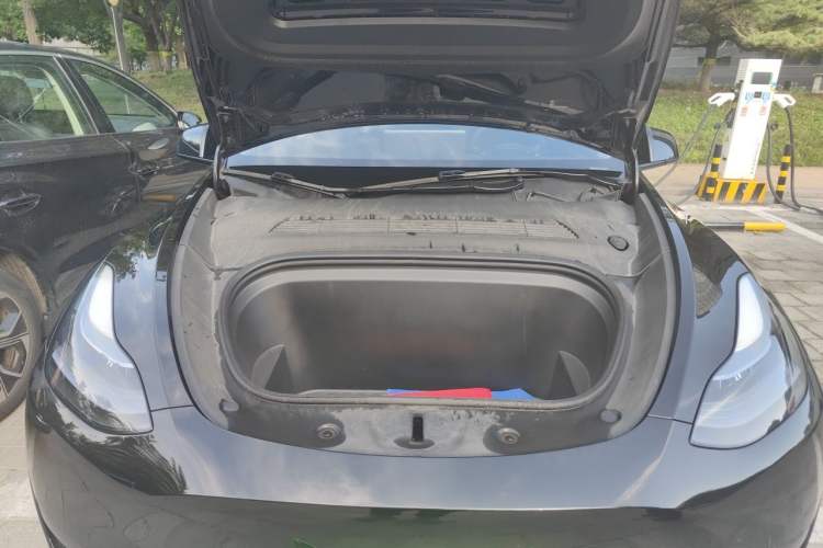 Used Tesla Model Y 2022 Revised Version Rear-Wheel Drive Engine Bay
