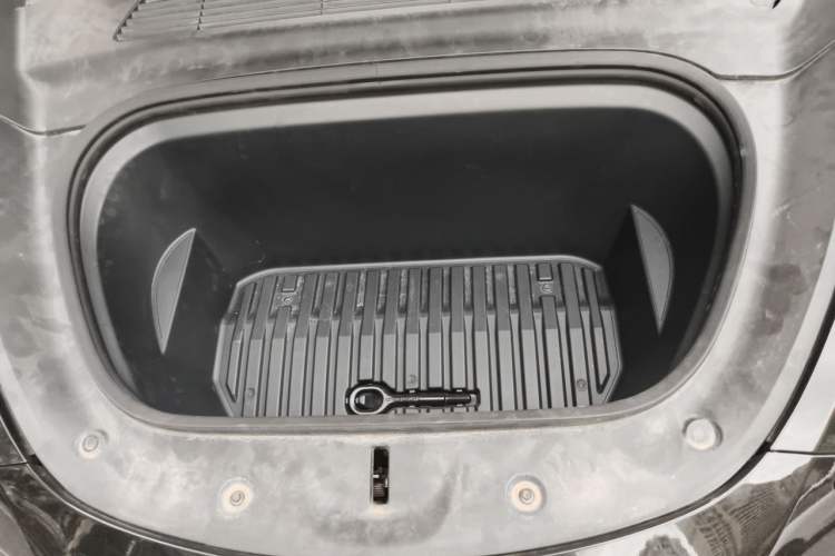 Used Tesla Model Y 2022 Revised Version Rear-Wheel Drive Engine Bay
