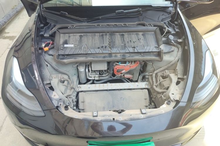 Used Tesla Model Y 2022 Rear-Wheel-Drive Version Engine Bay