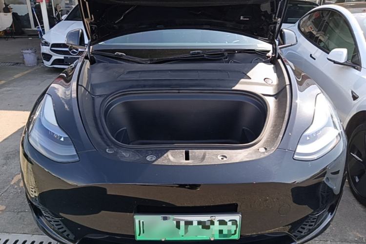 Used Tesla Model Y 2022 Rear-Wheel-Drive Version Engine Bay