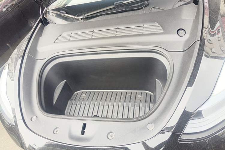 Used Tesla Model Y 2022 Revised Version Rear-Wheel Drive Engine Bay