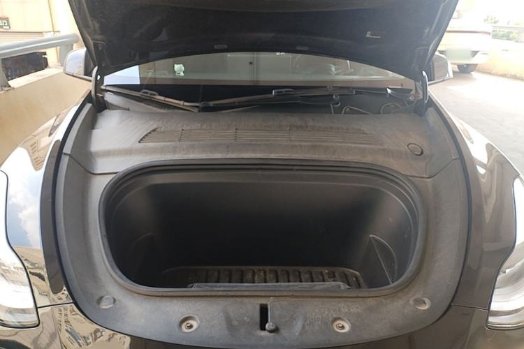 Used Tesla Model Y 2022 Rear-Wheel-Drive Version Engine Bay