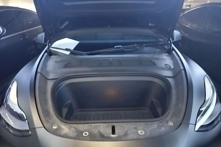 Used Tesla Model Y 2022 Revised Version Rear-Wheel Drive Engine Bay
