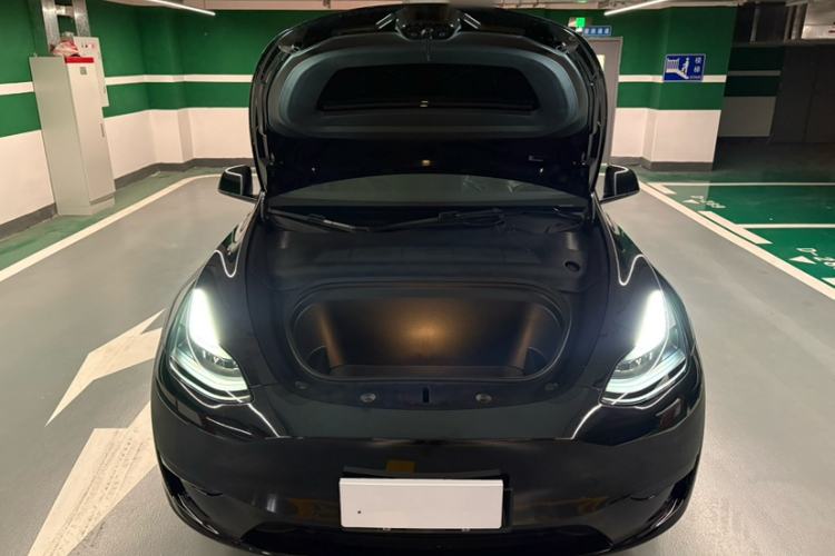 Used Tesla Model Y 2022 Rear-Wheel-Drive Version Engine Bay