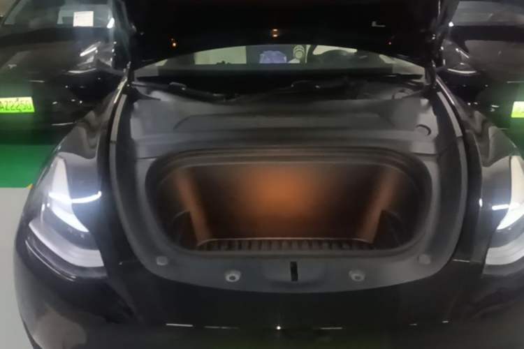 Used Tesla Model Y 2022 Revised Version Rear-Wheel Drive Engine Bay