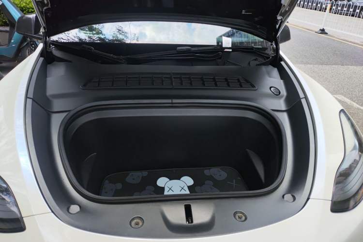 Used Tesla Model Y 2022 Revised Version Rear-Wheel Drive Engine Bay
