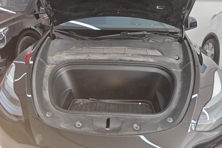 Used Tesla Model Y 2022 Revised Version Rear-Wheel Drive Engine Bay