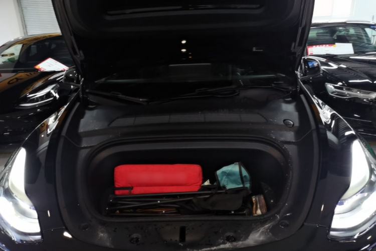 Used Tesla Model Y 2022 Rear-Wheel-Drive Version Engine Bay
