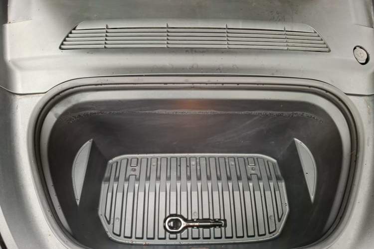 Used Tesla Model Y 2022 Revised Version Rear-Wheel Drive Engine Bay