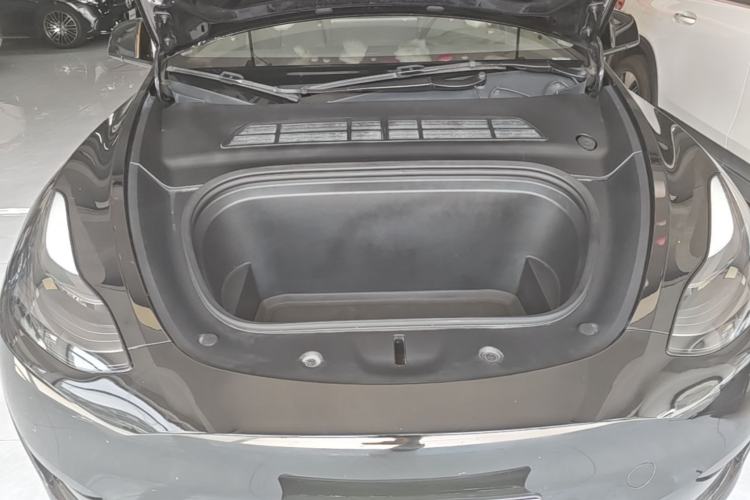 Used Tesla Model Y 2022 Rear-Wheel-Drive Version Engine Bay