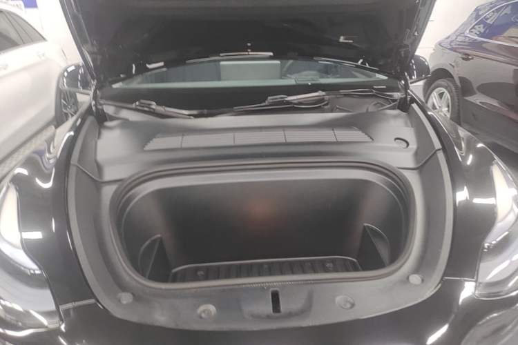 Used Tesla Model Y 2022 Revised Version Rear-Wheel Drive Engine Bay