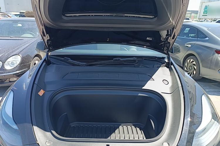 Used Tesla Model Y 2022 Performance High-Performance All-Wheel-Drive Version Engine Bay