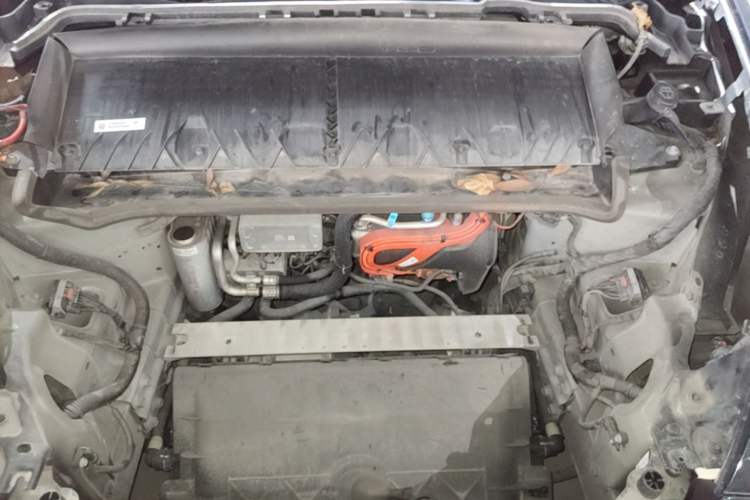 Used Tesla Model Y 2022 Rear-Wheel-Drive Version Engine Bay