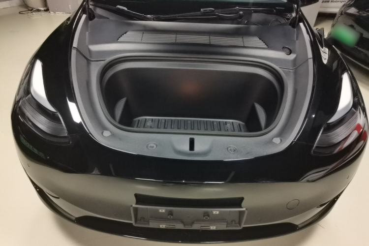 Used Tesla Model Y 2022 Rear-Wheel-Drive Version Engine Bay