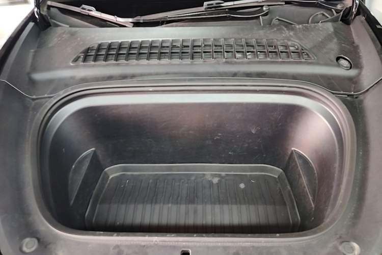 Used Tesla Model Y 2022 Revised Version Rear-Wheel Drive Engine Bay