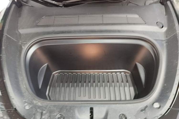 Used Tesla Model Y 2022 Revised Version Rear-Wheel Drive Engine Bay