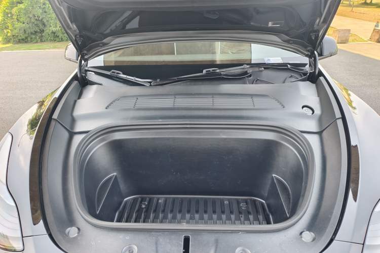 Used Tesla Model Y 2022 Revised Version Rear-Wheel Drive Engine Bay
