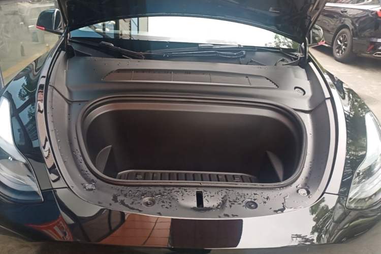 Used Tesla Model Y 2022 Revised Version Rear-Wheel Drive Engine Bay